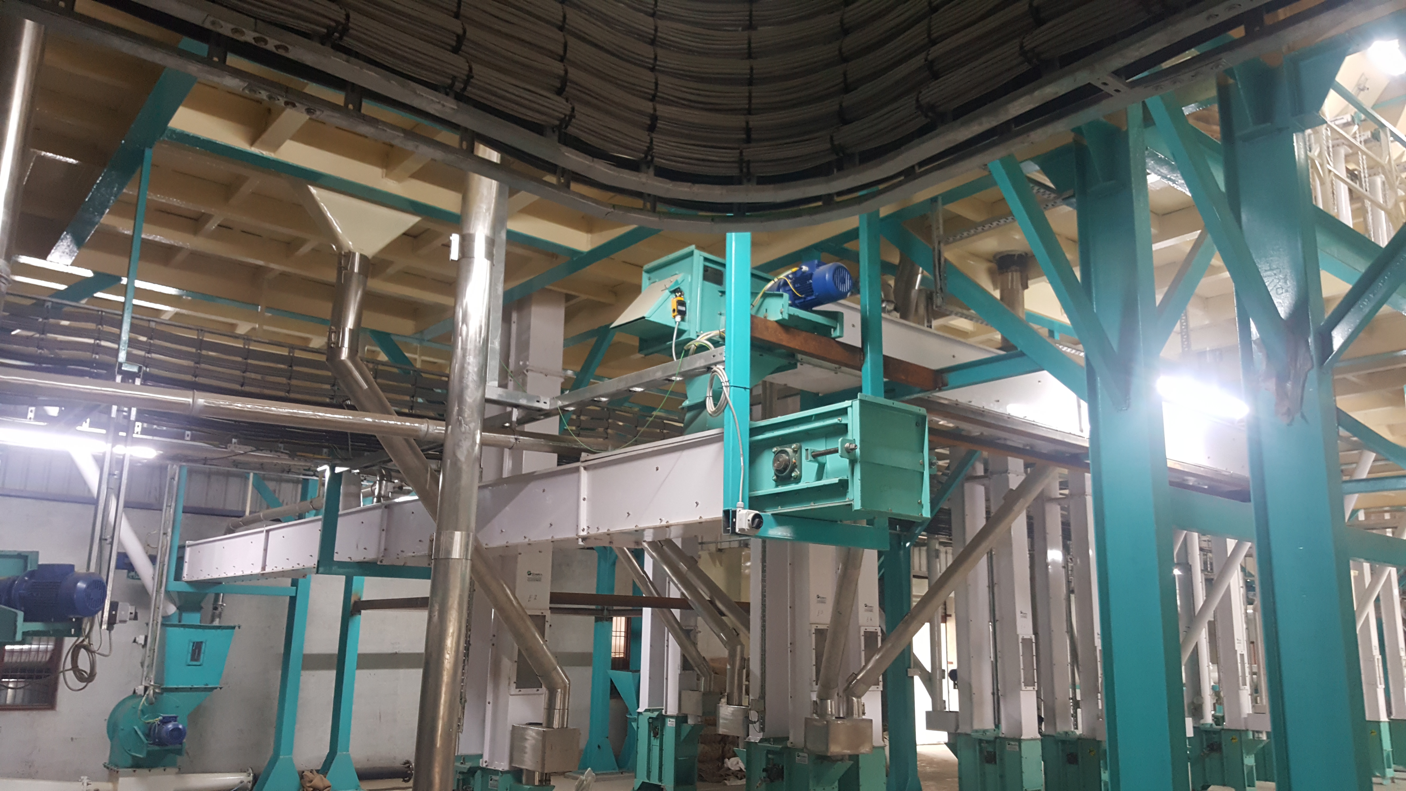 Chain Conveyor Fitting With Husk Conveying.